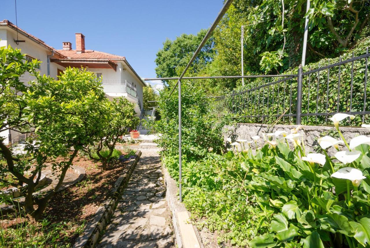 Apartments Mladen Jelica Ičići Extérieur photo